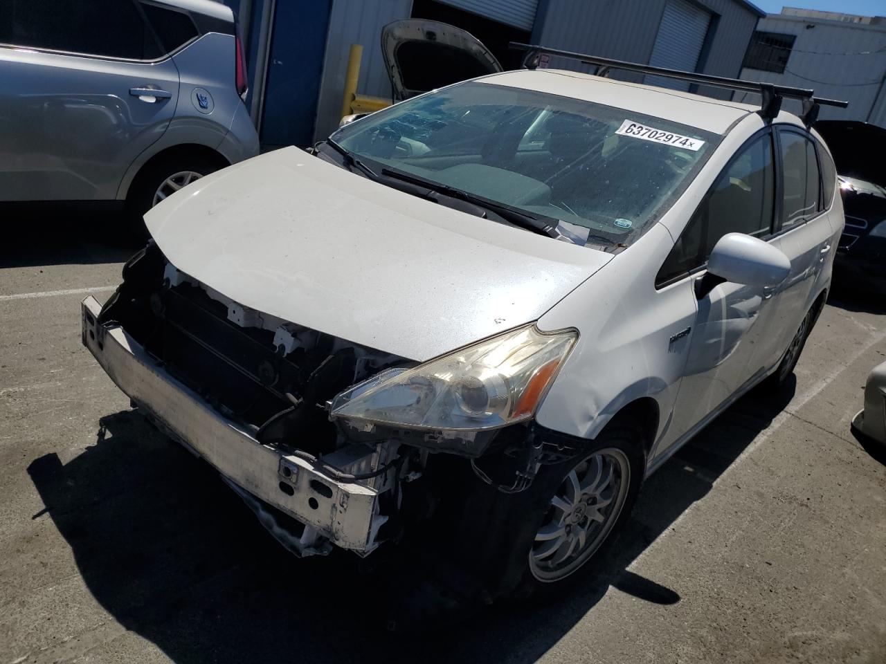 TOYOTA PRIUS V 2013