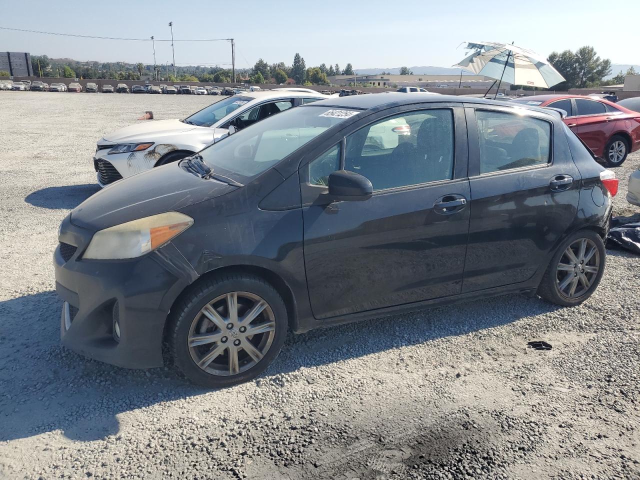 TOYOTA YARIS 2012