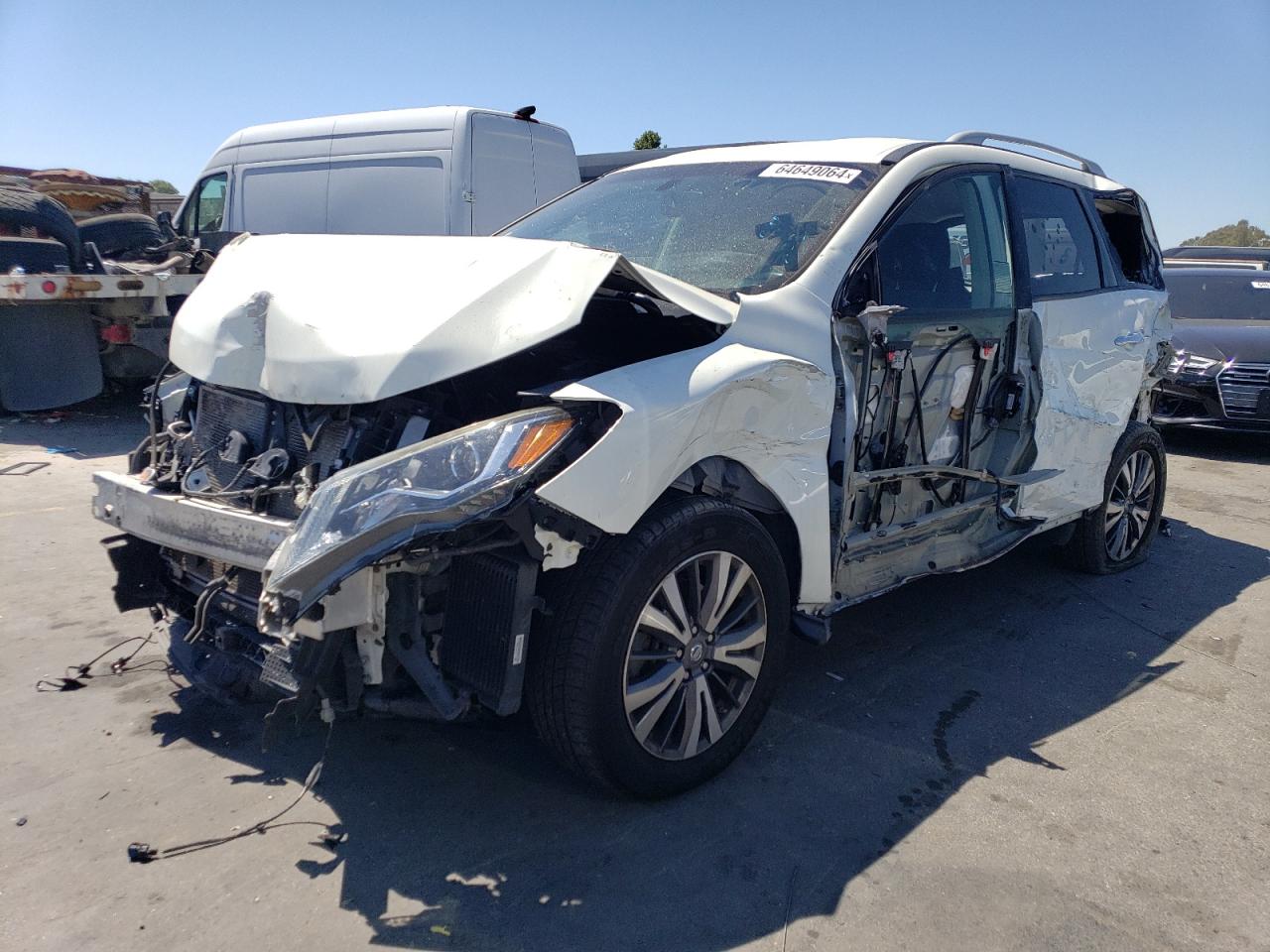 NISSAN PATHFINDER 2017