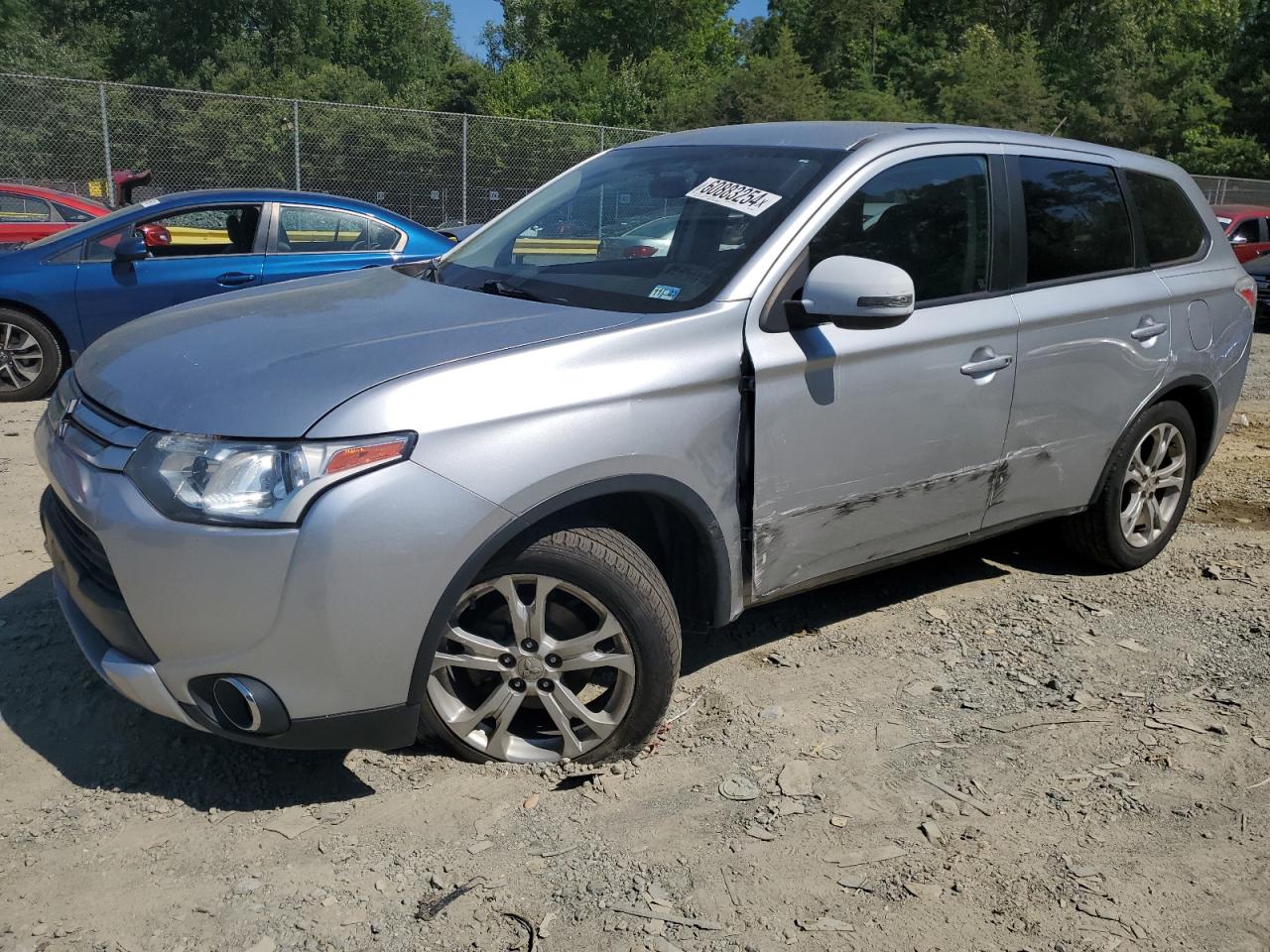 MITSUBISHI OUTLANDER 2015