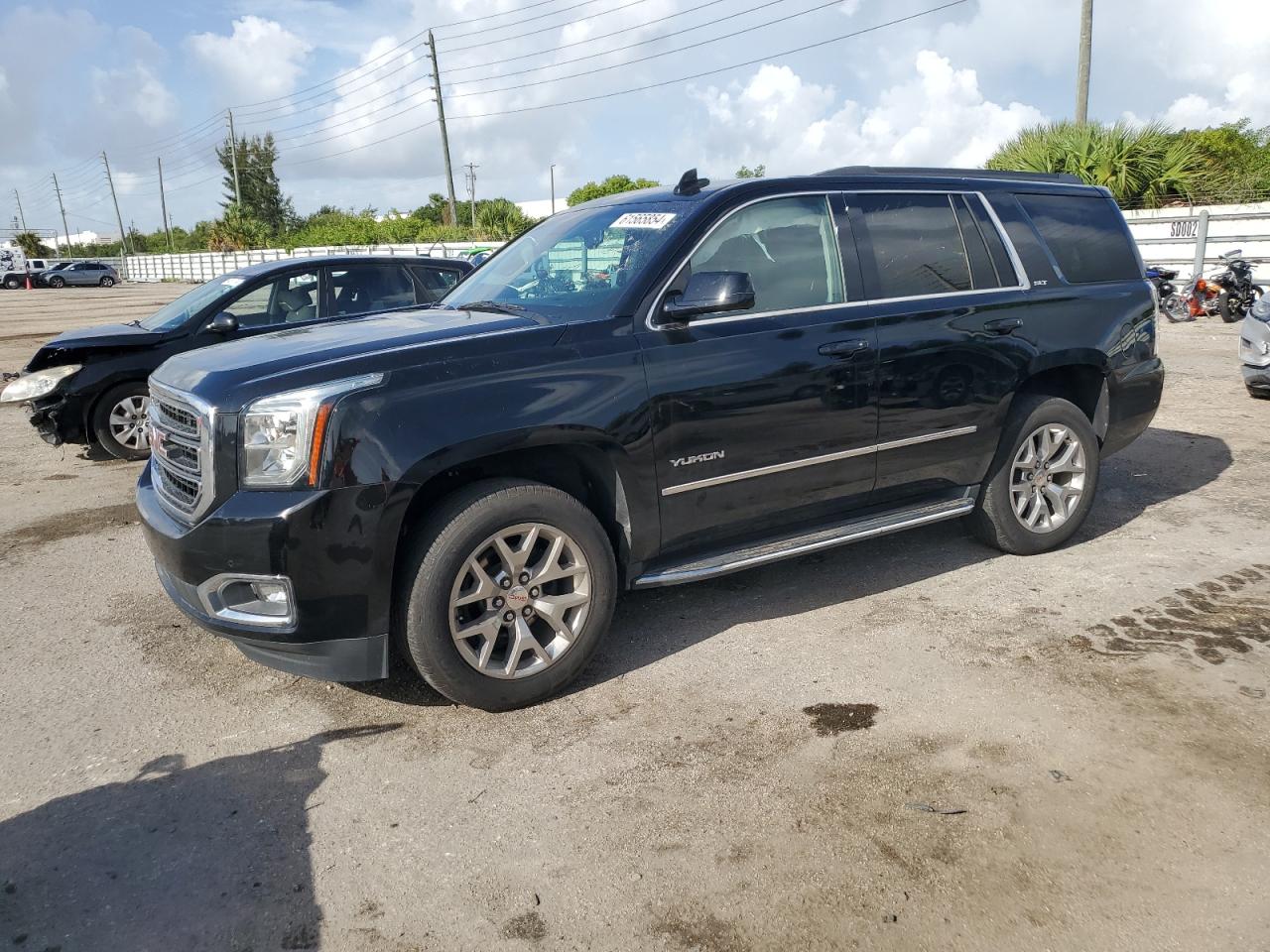 GMC YUKON SLT 2019