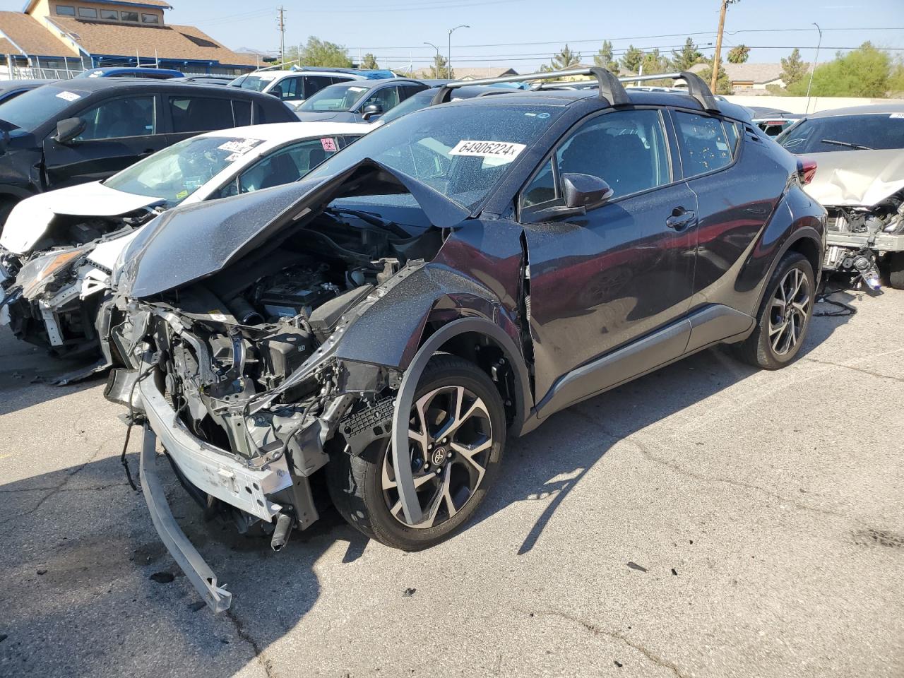TOYOTA C-HR XLE 2022