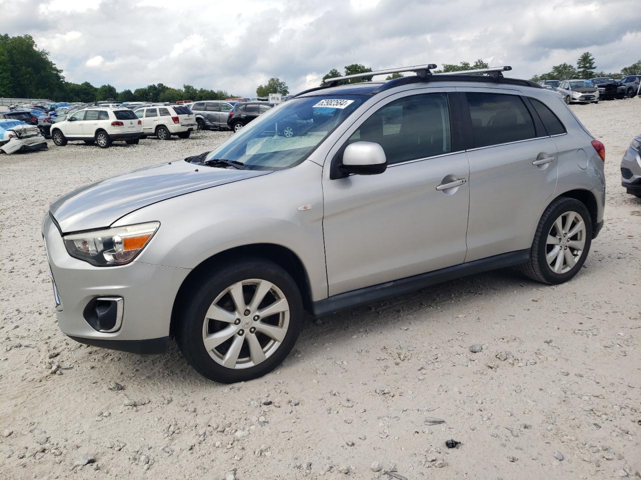 MITSUBISHI OUTLANDER 2013