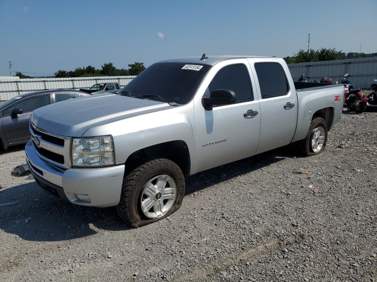 CHEVROLET SILVERADO 2011