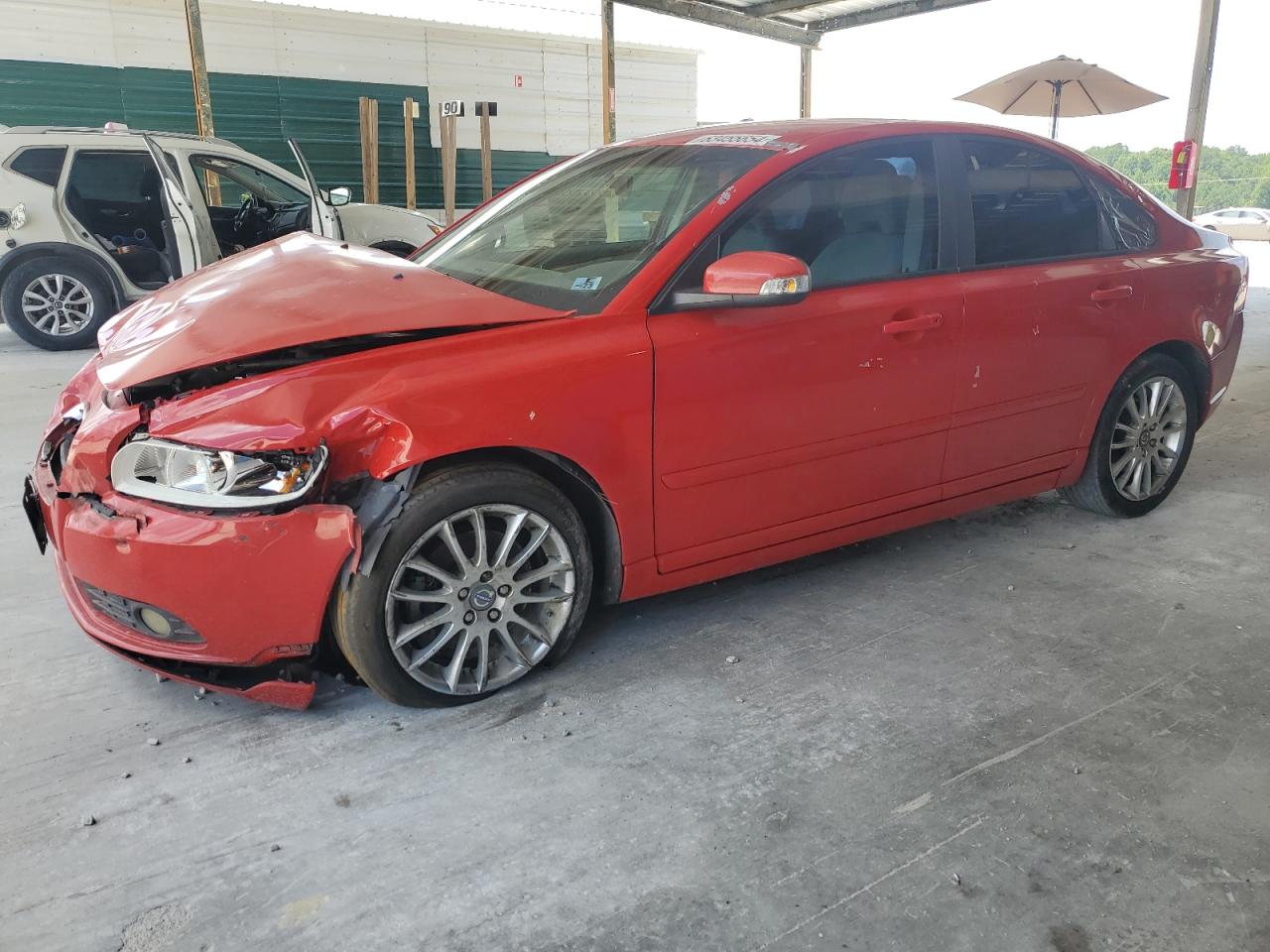 VOLVO S40 2.4I 2010