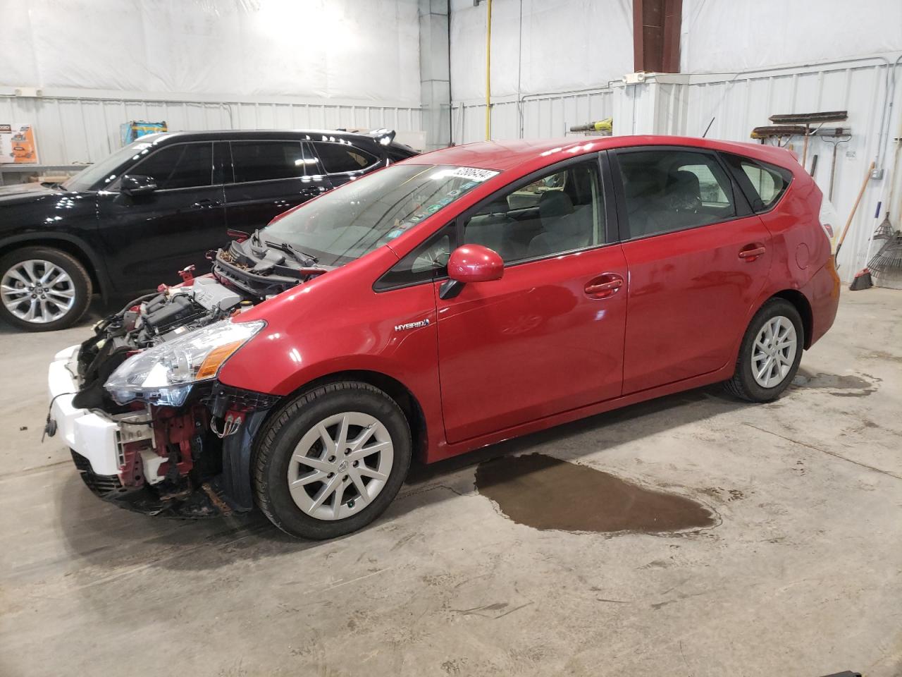 TOYOTA PRIUS V 2014