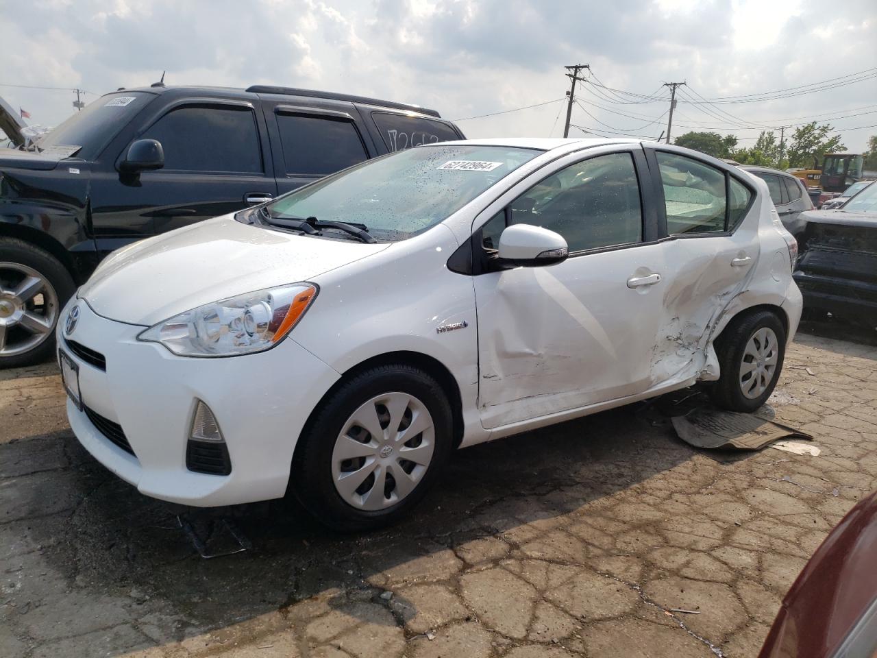 TOYOTA PRIUS C 2013