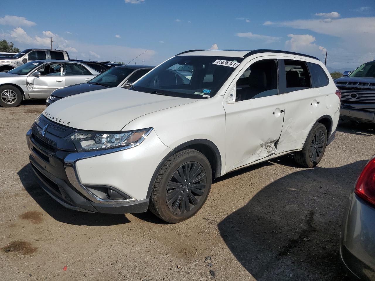 MITSUBISHI Outlander 2020