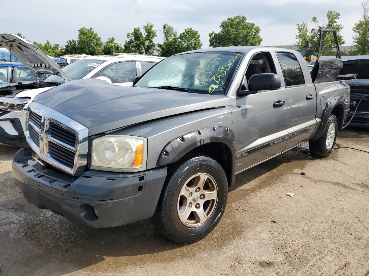 DODGE DAKOTA QUA 2005