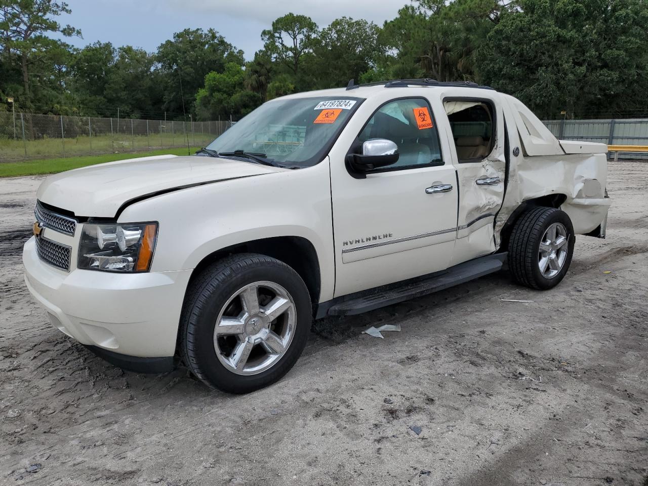 CHEVROLET AVALANCHE 2013