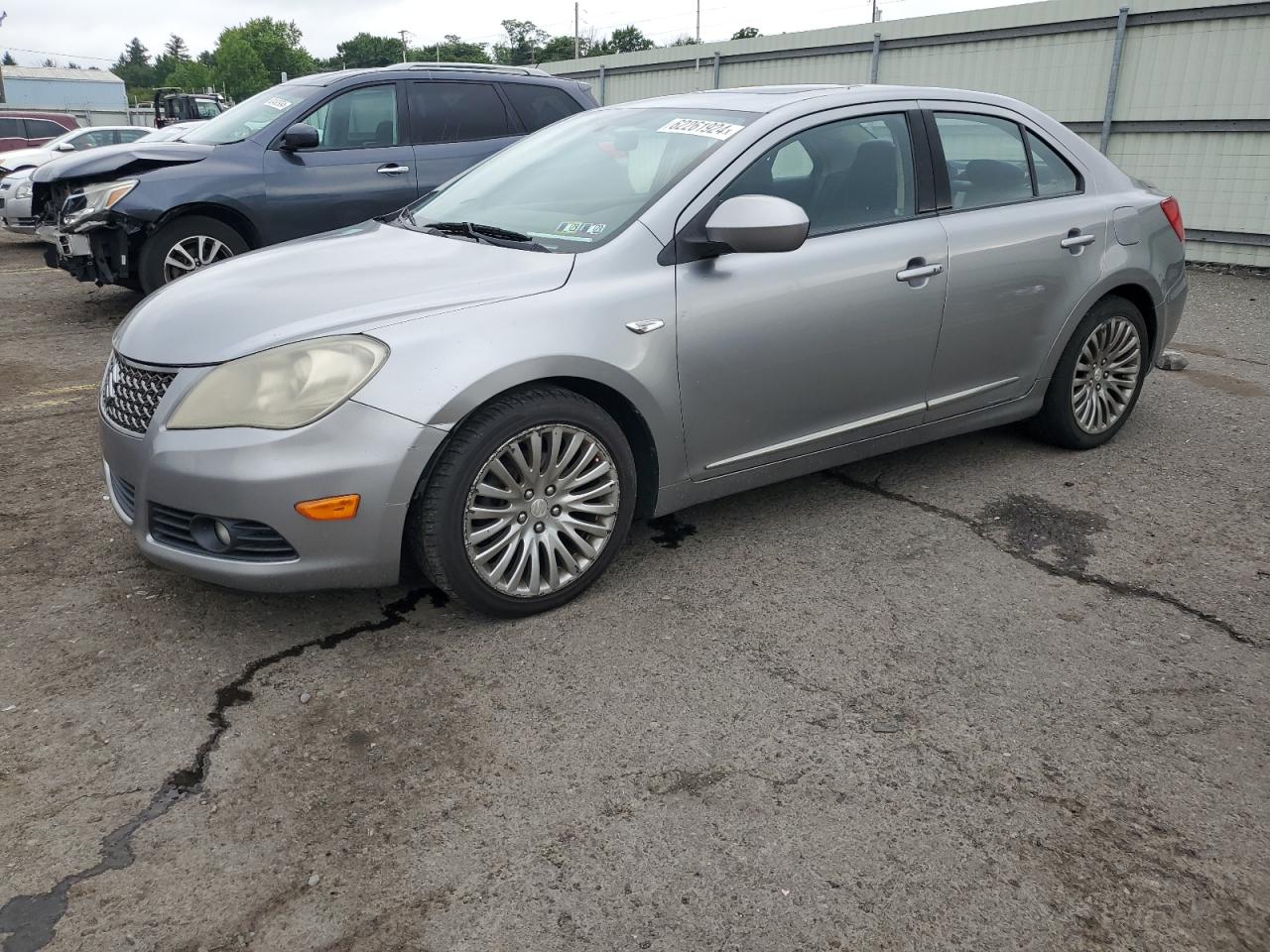 SUZUKI KIZASHI GT 2010