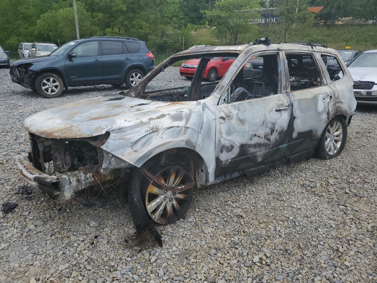 SUBARU FORESTER L 2012