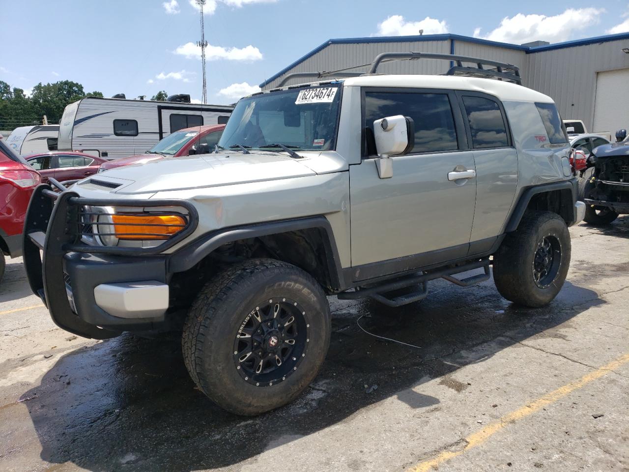 TOYOTA FJ CRUISER 2012