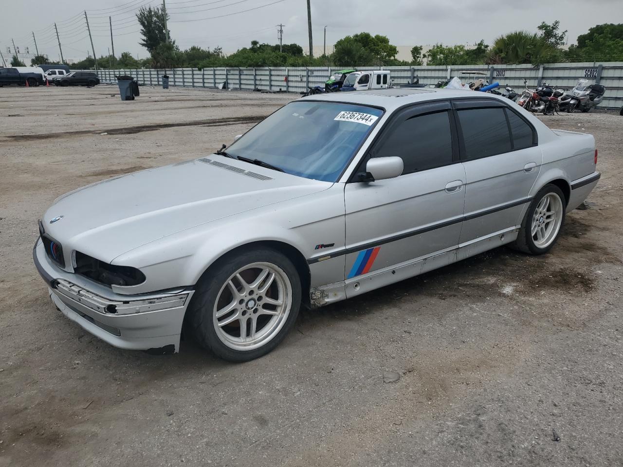 BMW 740 I AUTO 2001