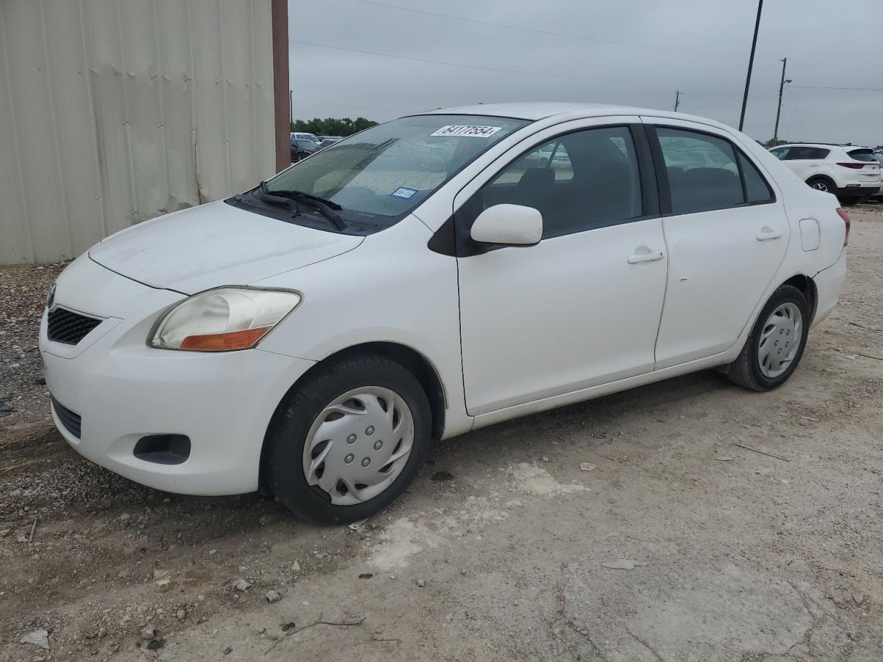 TOYOTA YARIS 2009