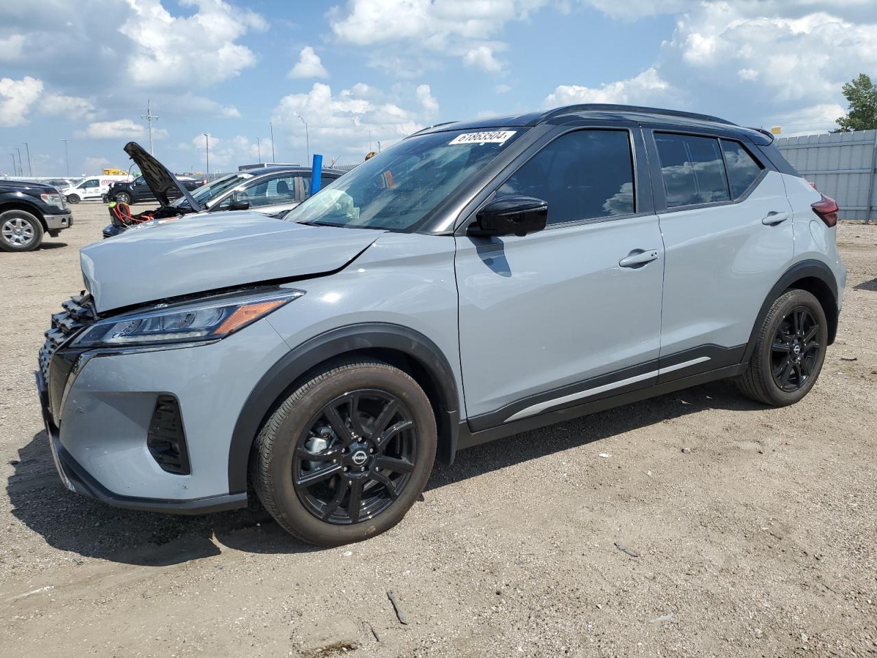 NISSAN KICKS 2023