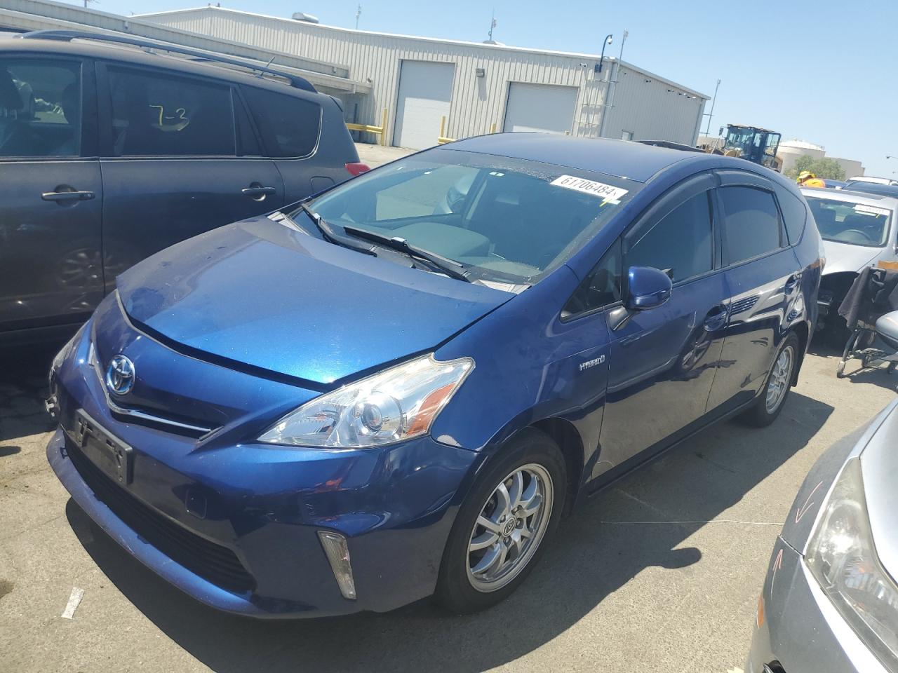 TOYOTA PRIUS V 2014