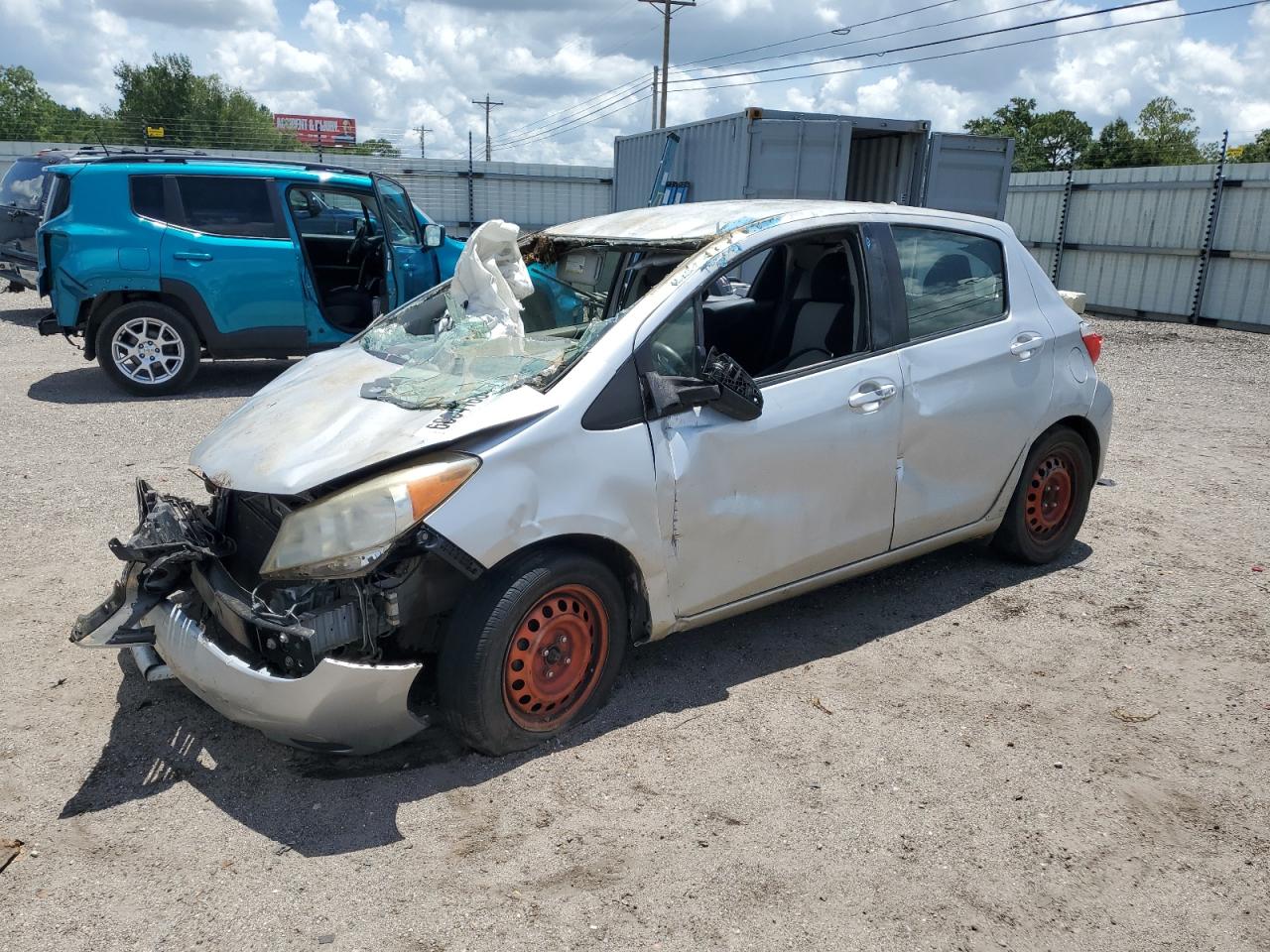 TOYOTA YARIS 2012