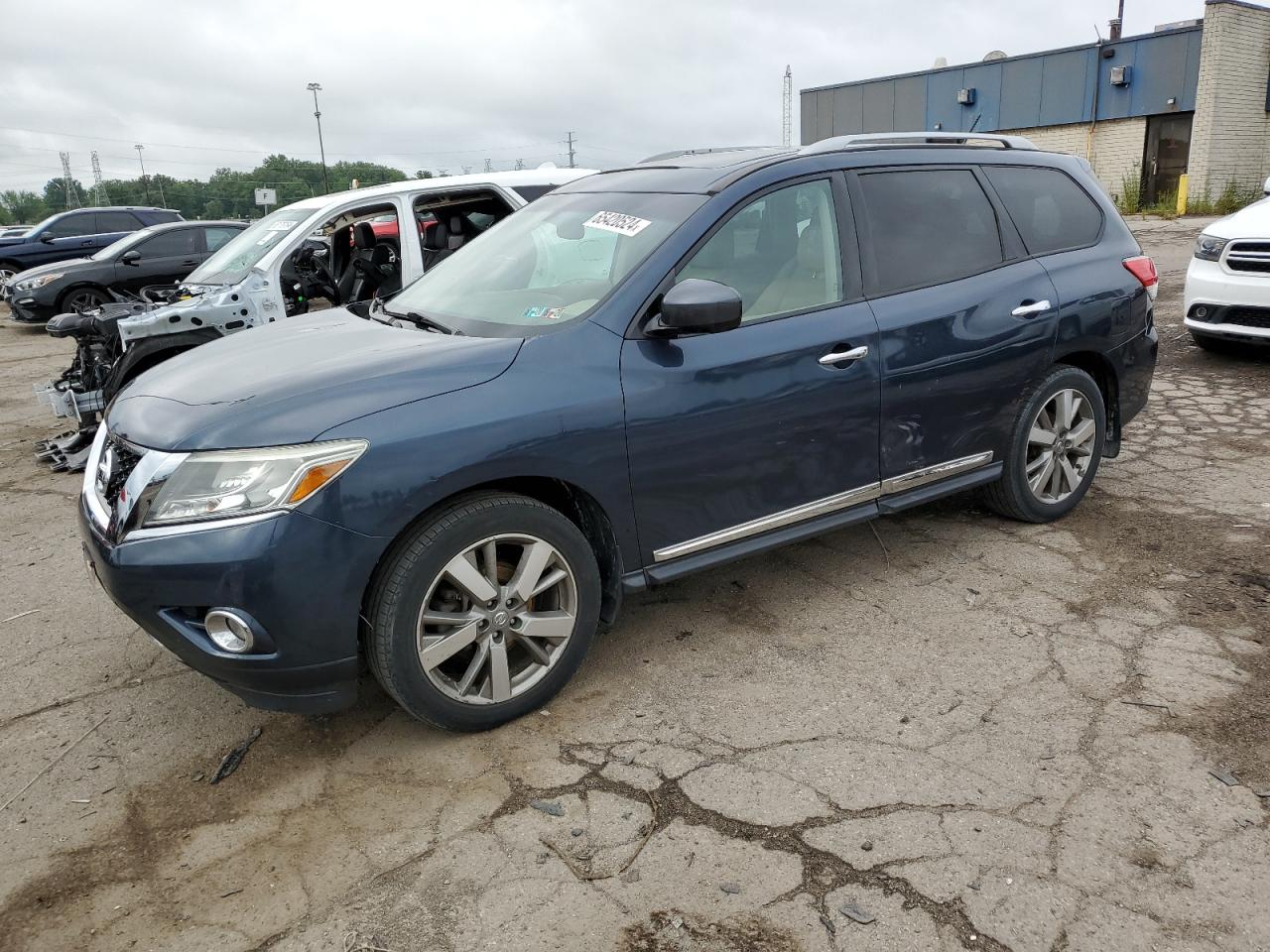 NISSAN PATHFINDER 2013