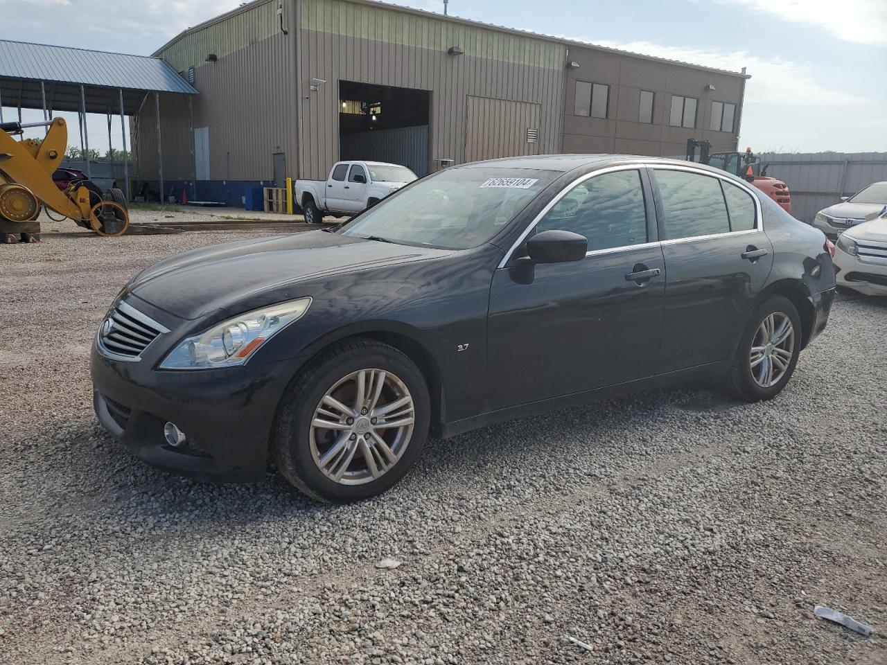 INFINITI Q40 2015