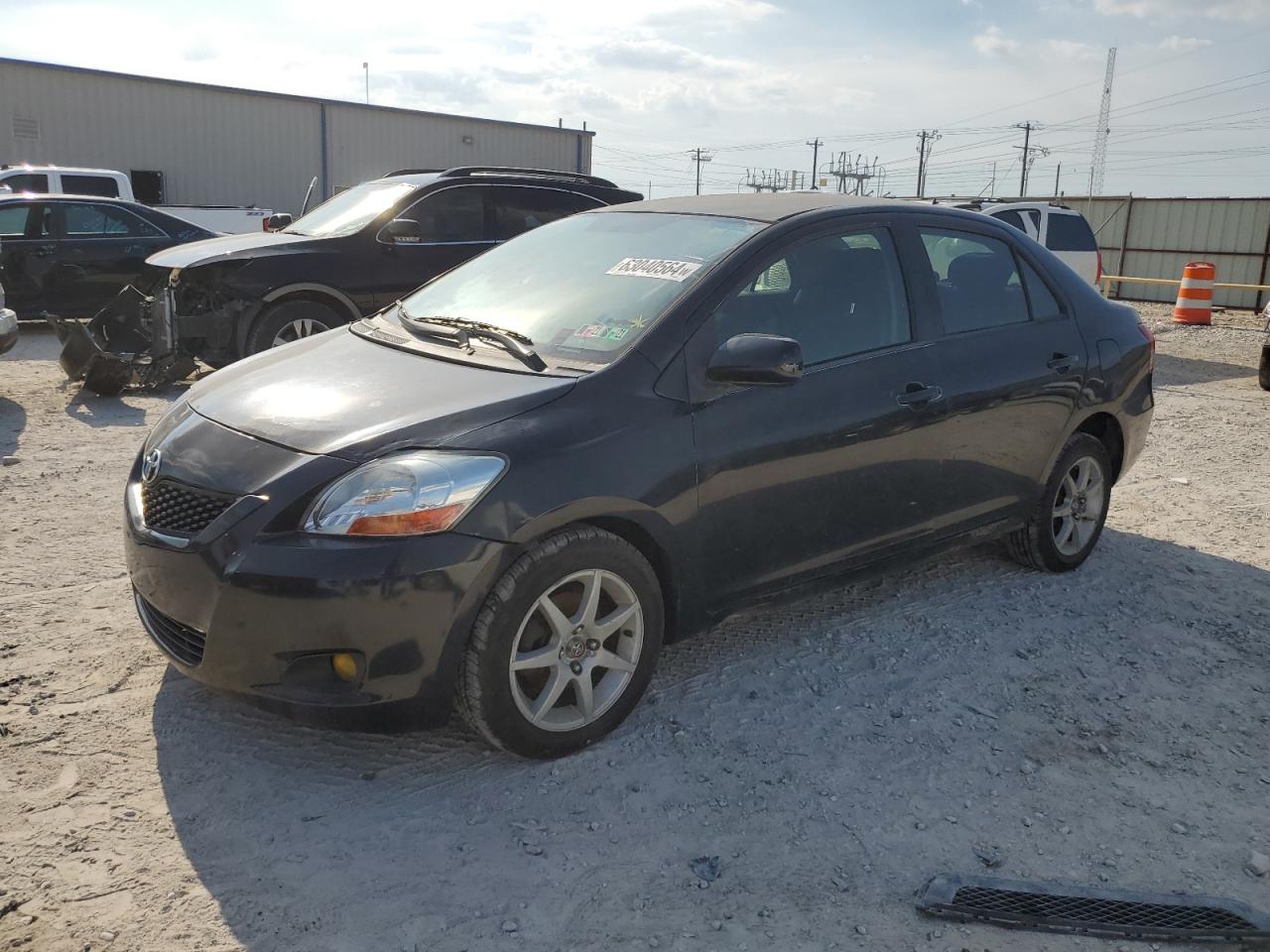 TOYOTA YARIS 2010