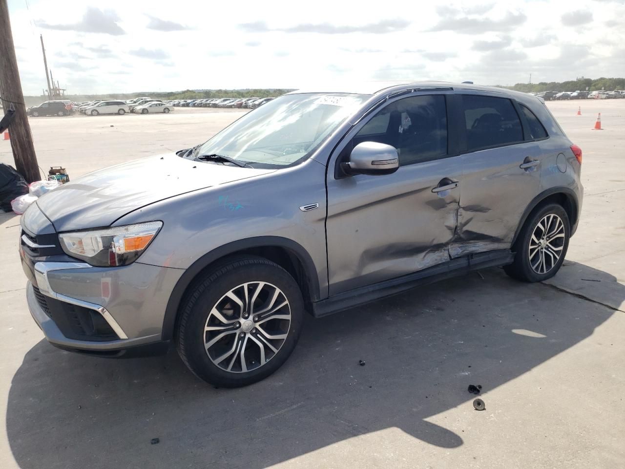 MITSUBISHI OUTLANDER 2019