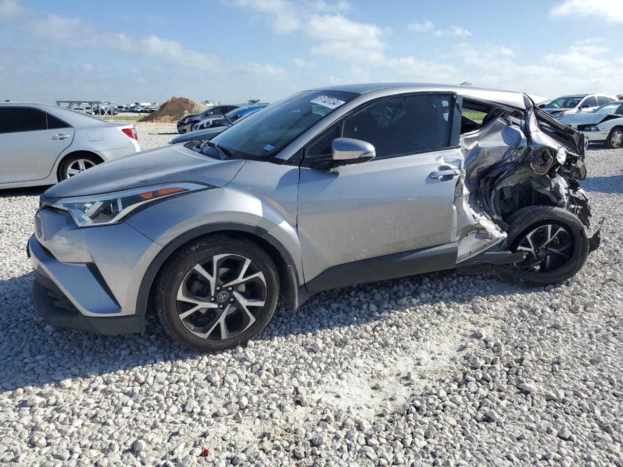 TOYOTA C-HR XLE 2018