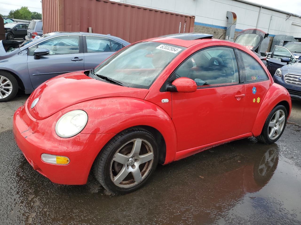 VOLKSWAGEN NEW BEETLE 2002