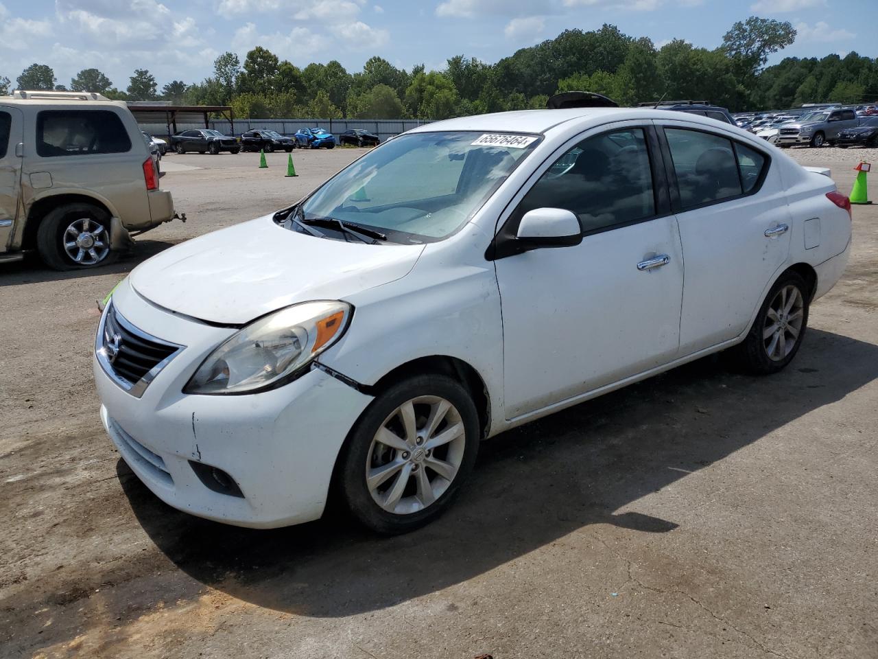 NISSAN VERSA 2014