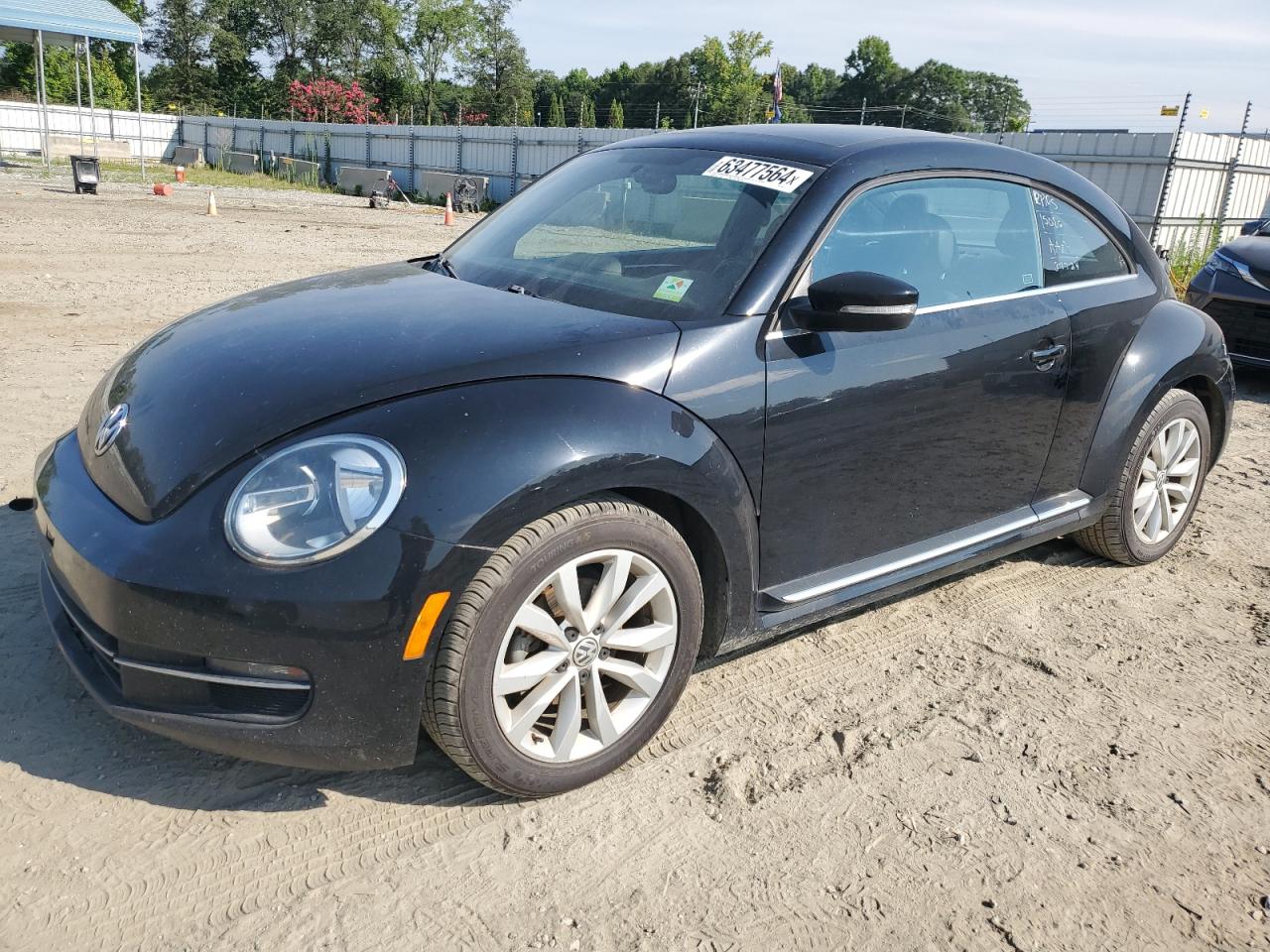 VOLKSWAGEN BEETLE 2015