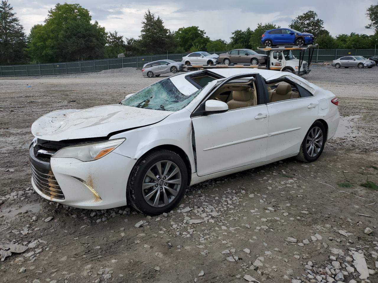 TOYOTA CAMRY LE 2015