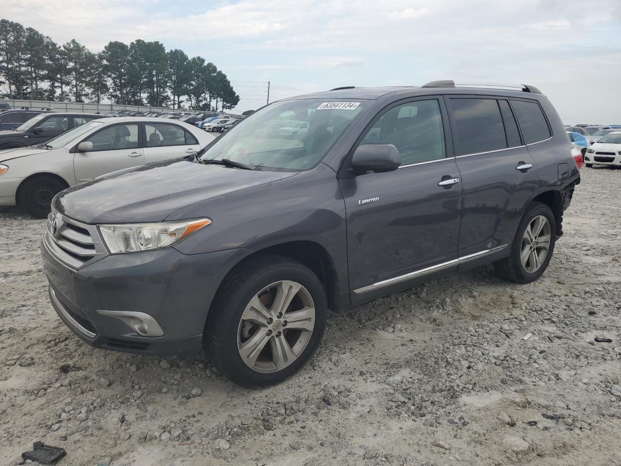 TOYOTA HIGHLANDER 2013