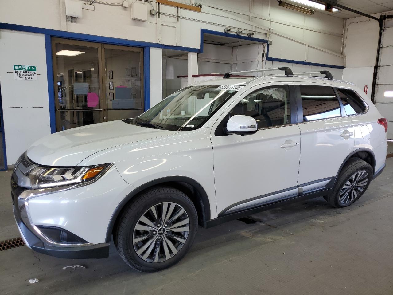 MITSUBISHI OUTLANDER 2019