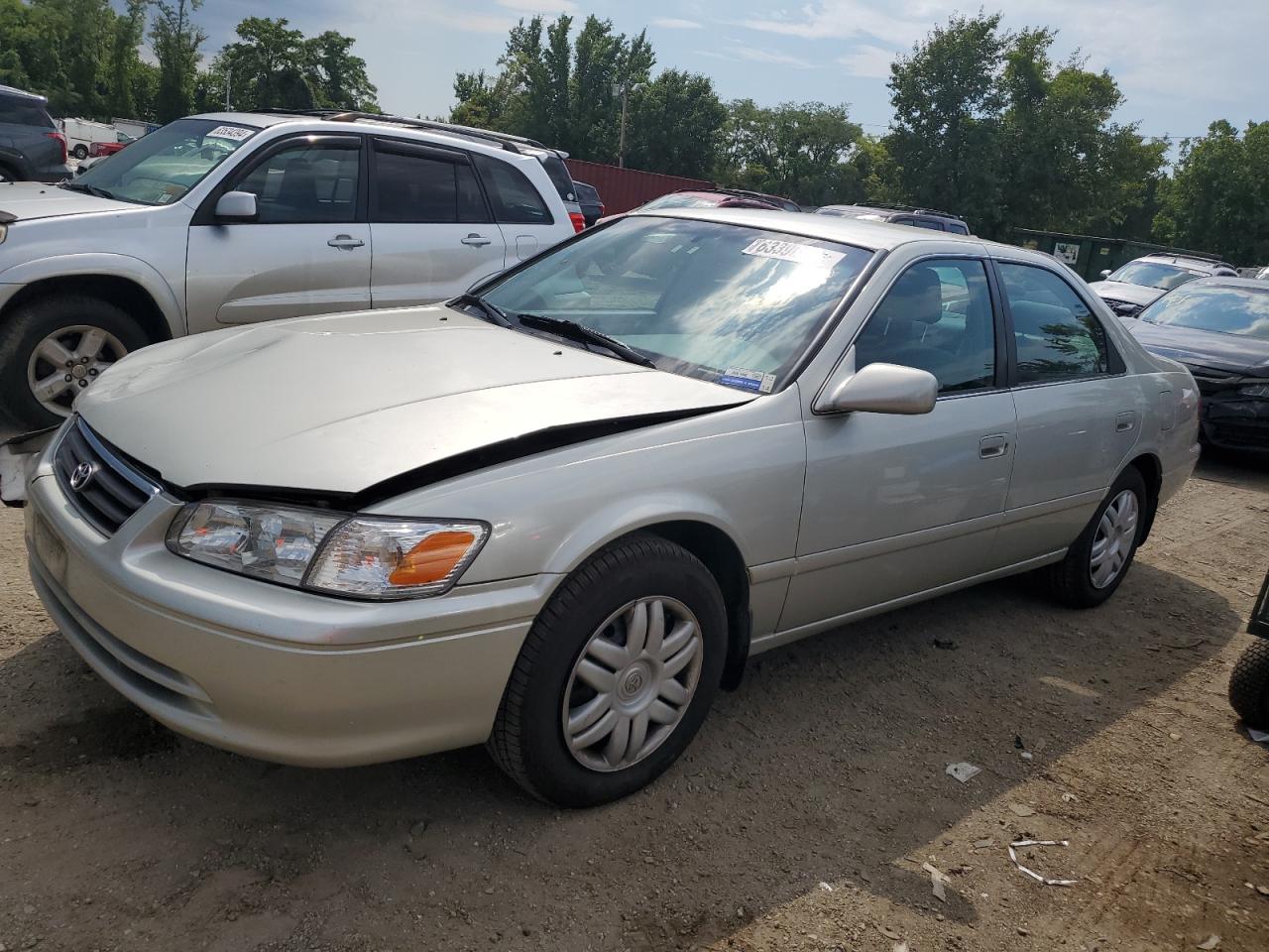 TOYOTA CAMRY LE 2000
