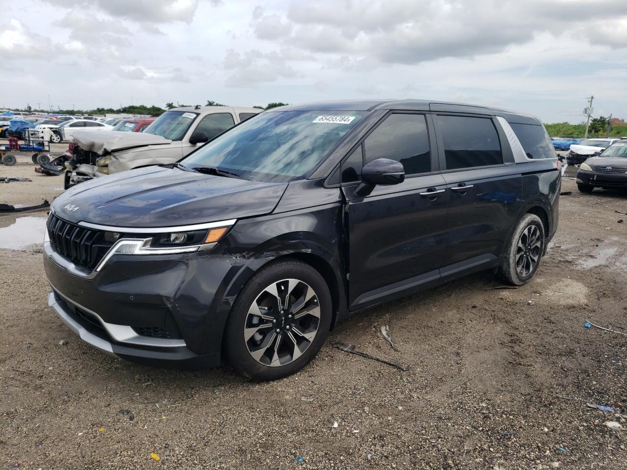 KIA CARNIVAL E 2024