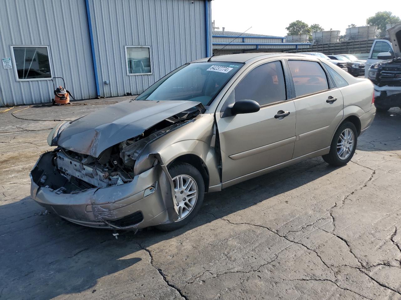 FORD FOCUS ZX4 2005