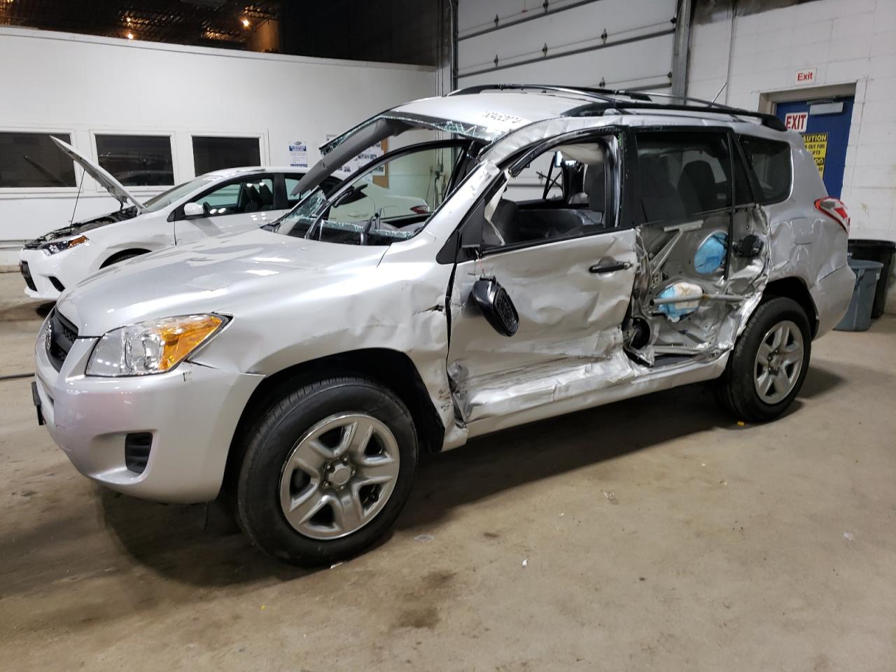 TOYOTA RAV4 2012