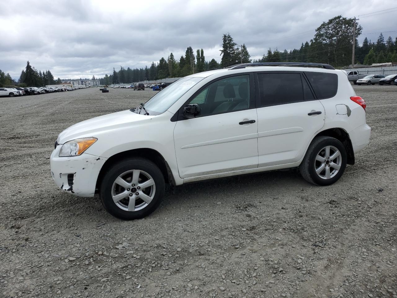 TOYOTA RAV4 2011