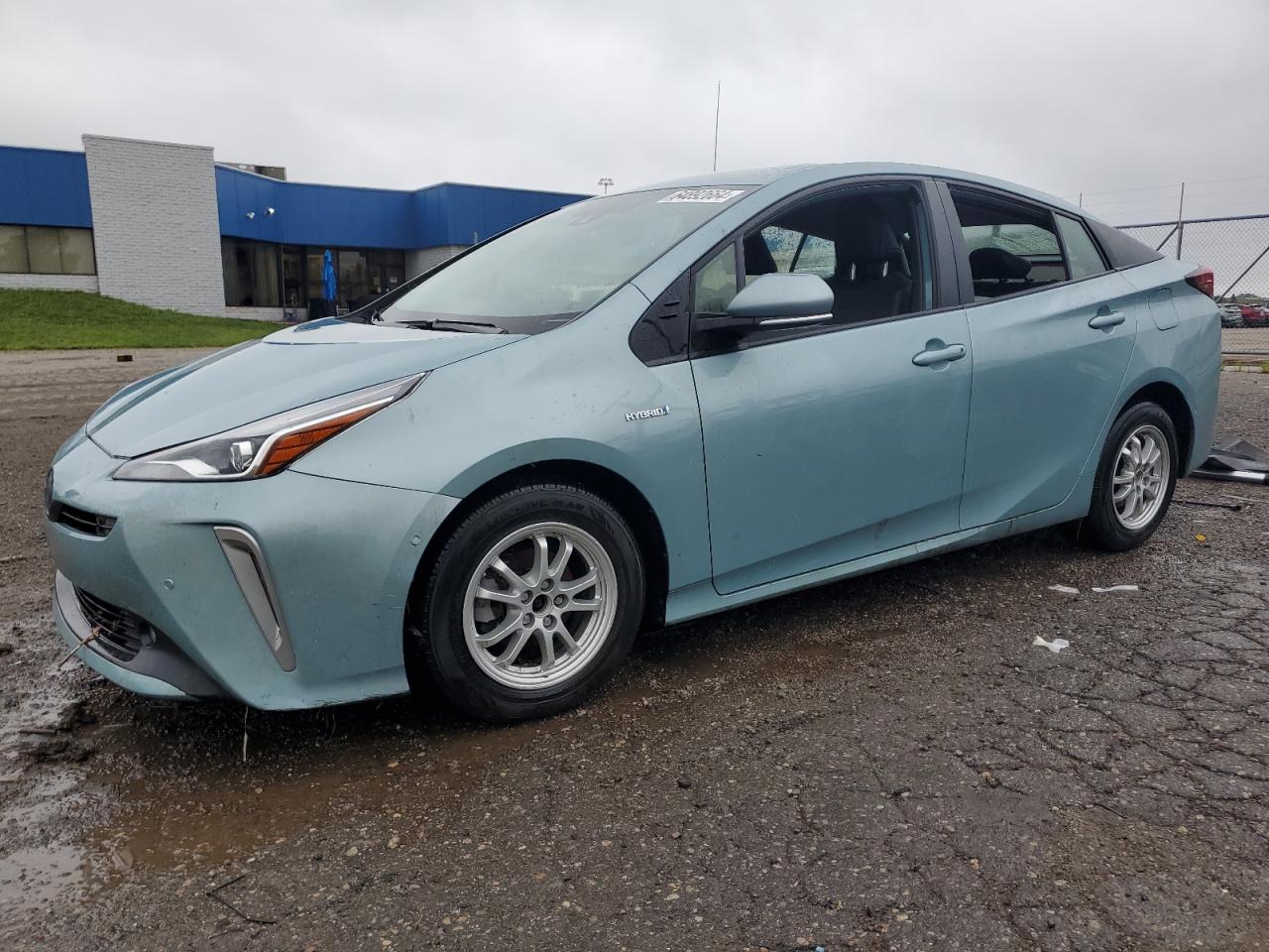 TOYOTA PRIUS 2019