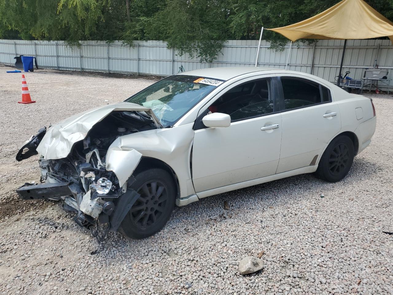MITSUBISHI GALANT ES 2005