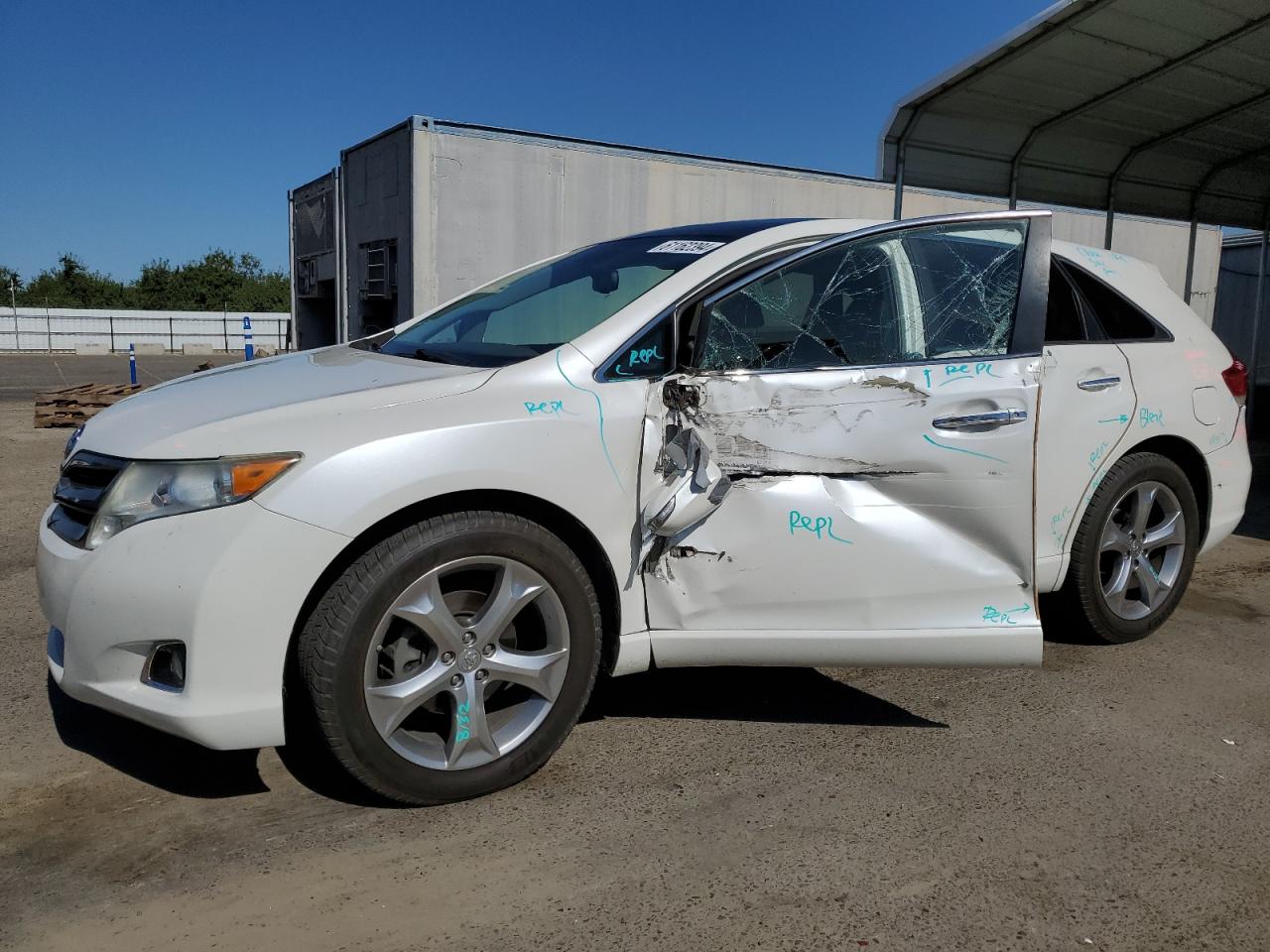 TOYOTA VENZA LE 2014