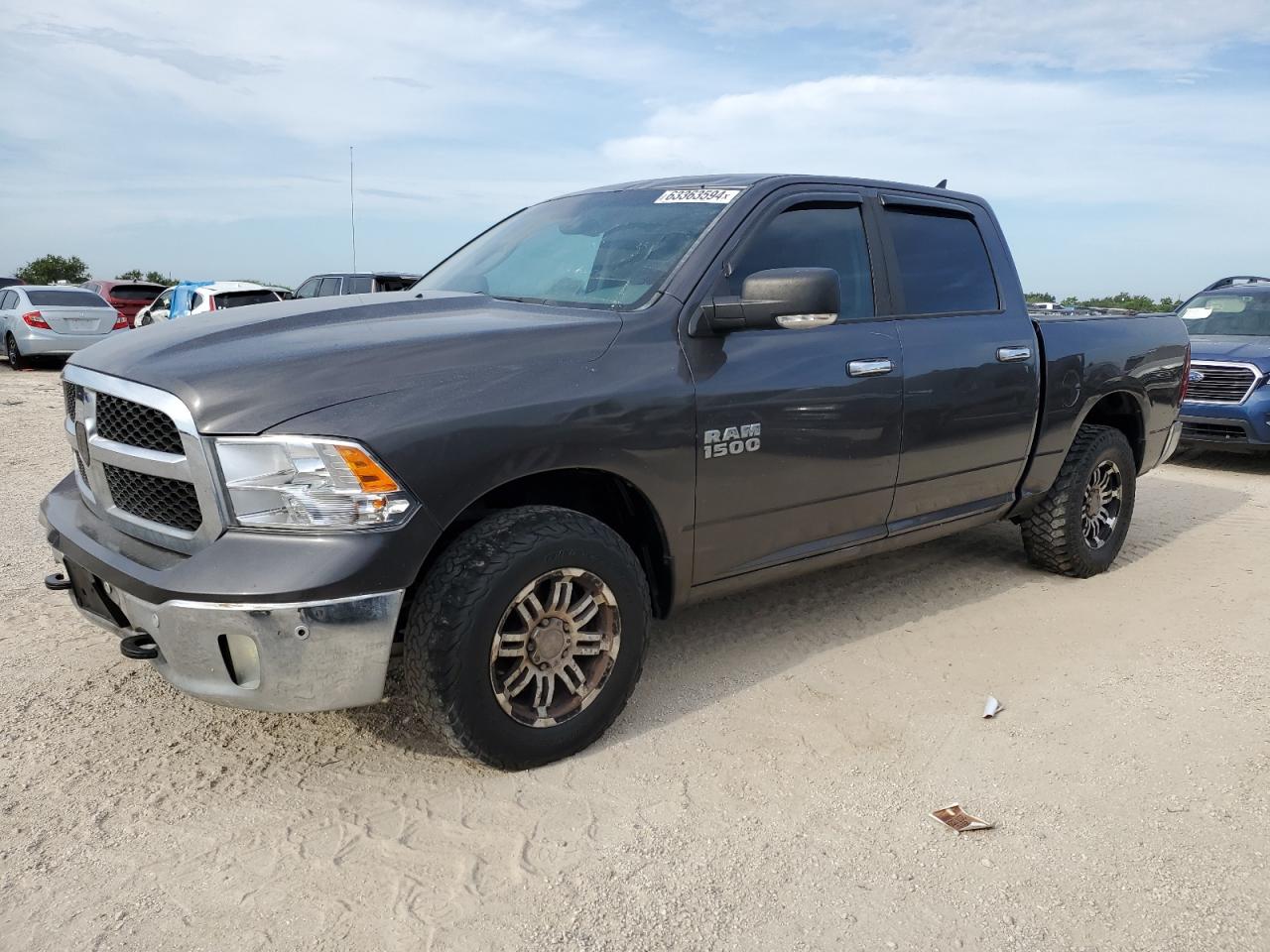 RAM 1500 SLT 2015