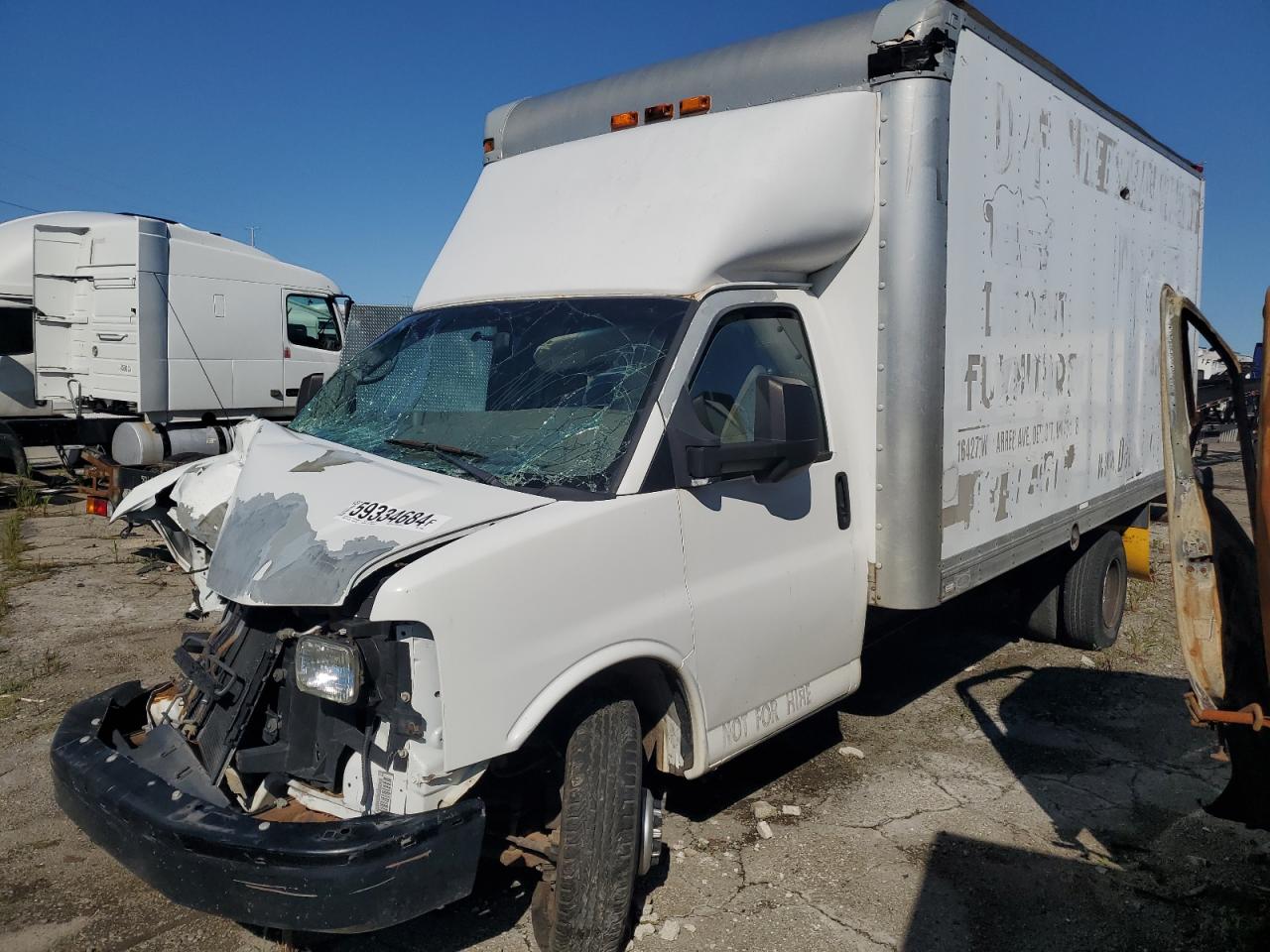 GMC SAVANA CUT 2011