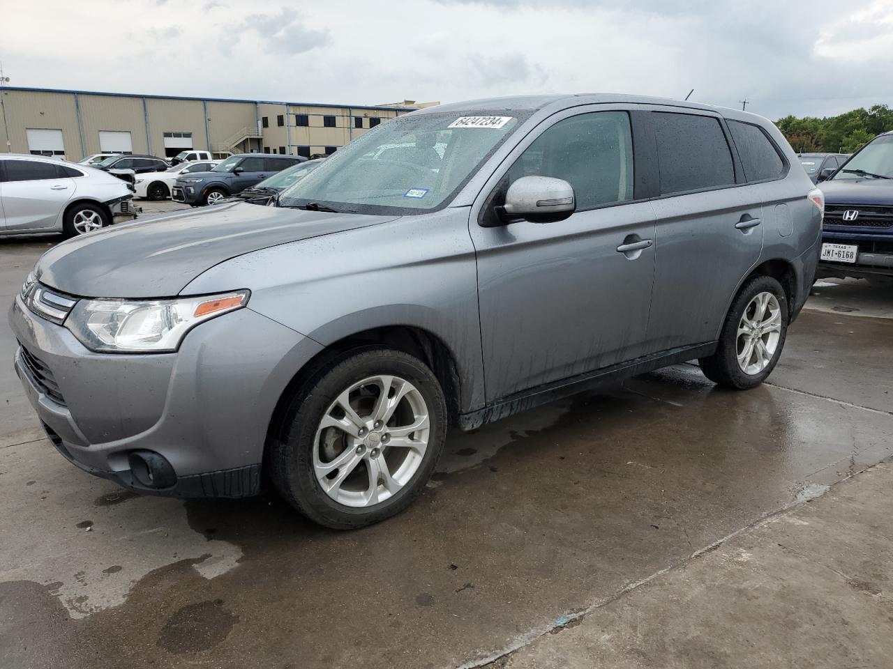MITSUBISHI OUTLANDER 2014