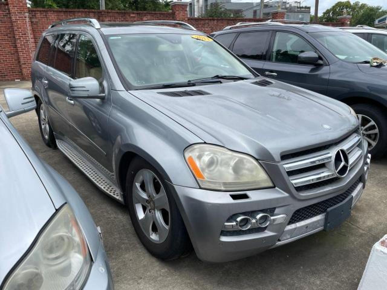 MERCEDES-BENZ GL-CLASS 2011