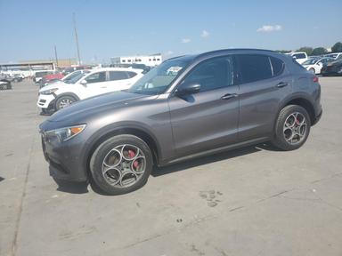 Alfa Romeo Stelvio 2019