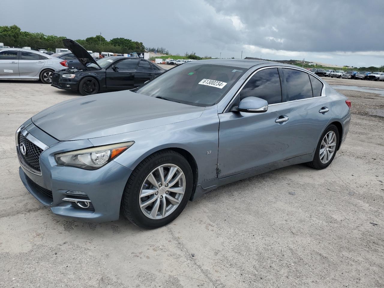 INFINITI Q50 BASE 2015