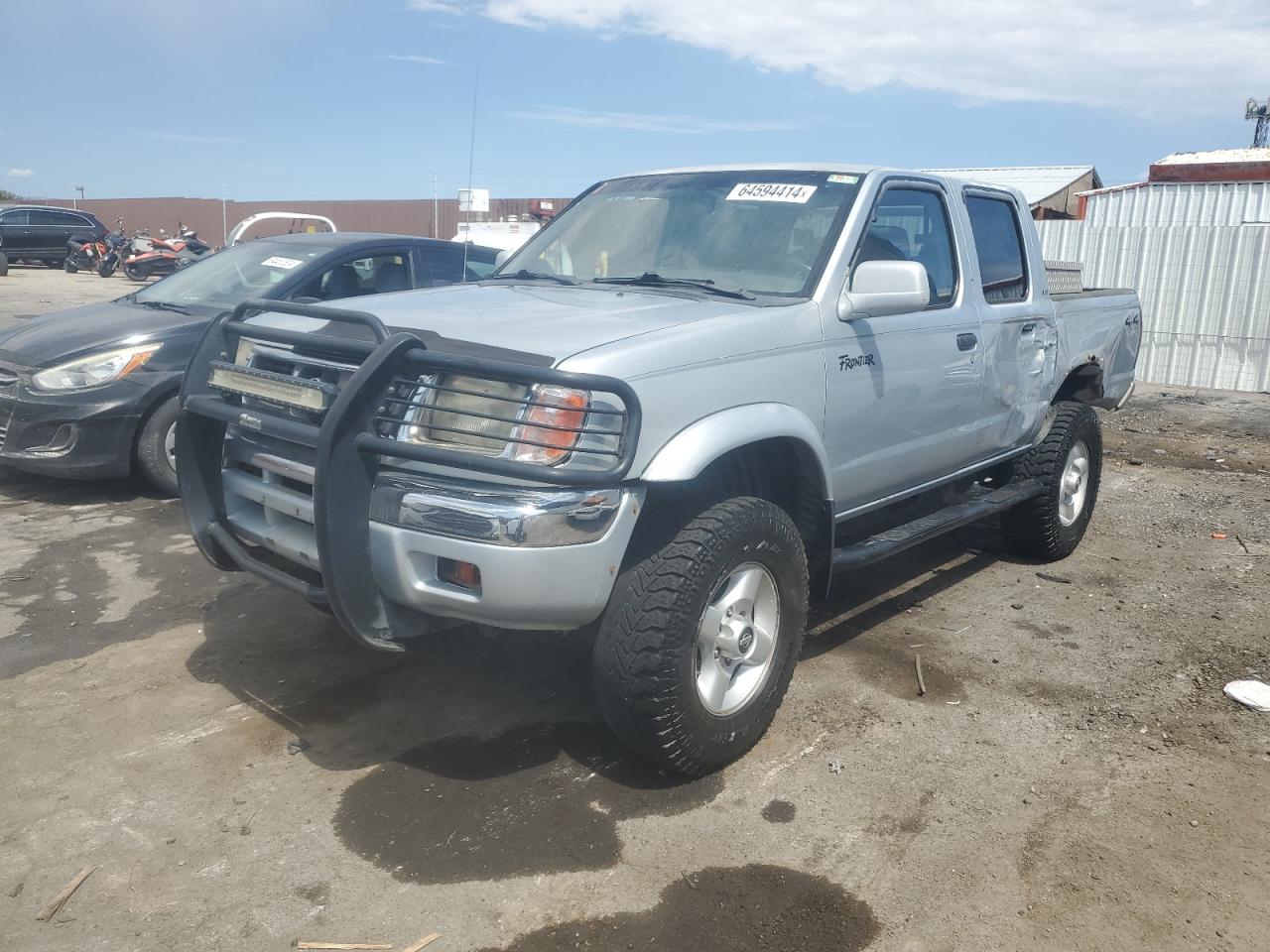 NISSAN FRONTIER C 2000