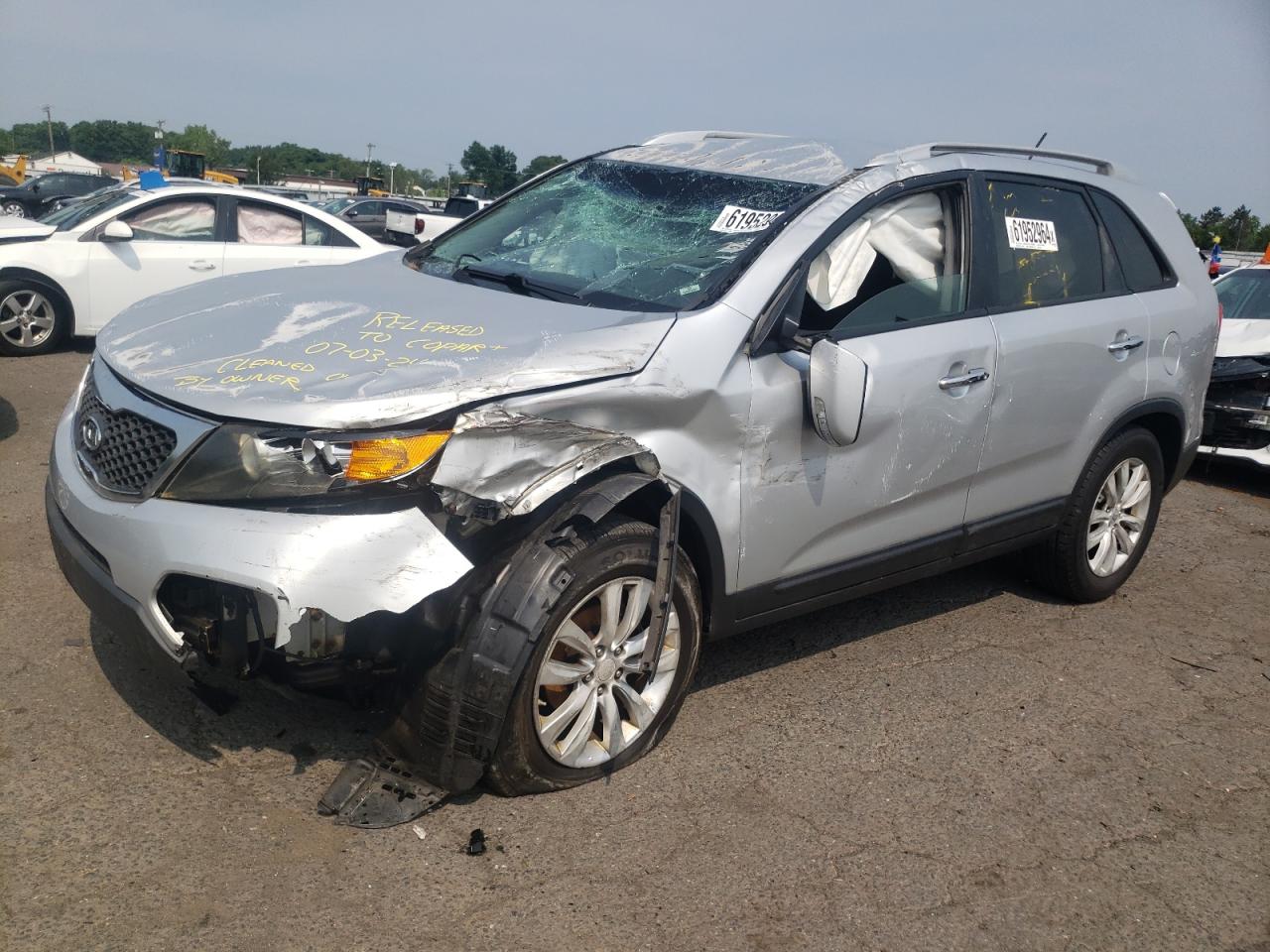 KIA SORENTO EX 2011