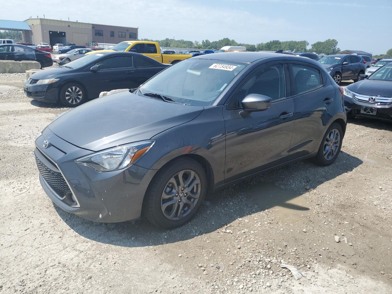 TOYOTA YARIS LE 2020